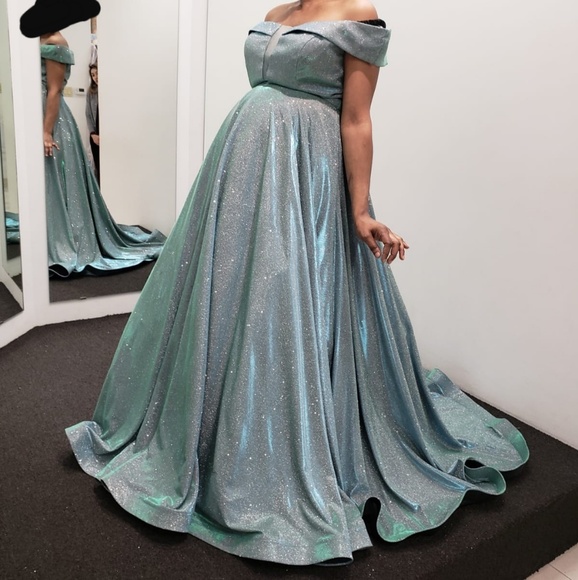 Baby shower dress - Picture 3 of 3